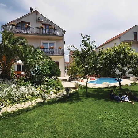 Apartment Katica-1 * Vodice
